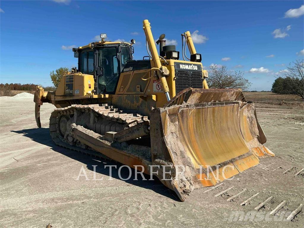 Komatsu D155AX-8 Bulldozer på larvebånd