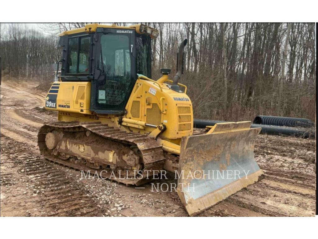 Komatsu D39EX-24 Bulldozer på larvebånd