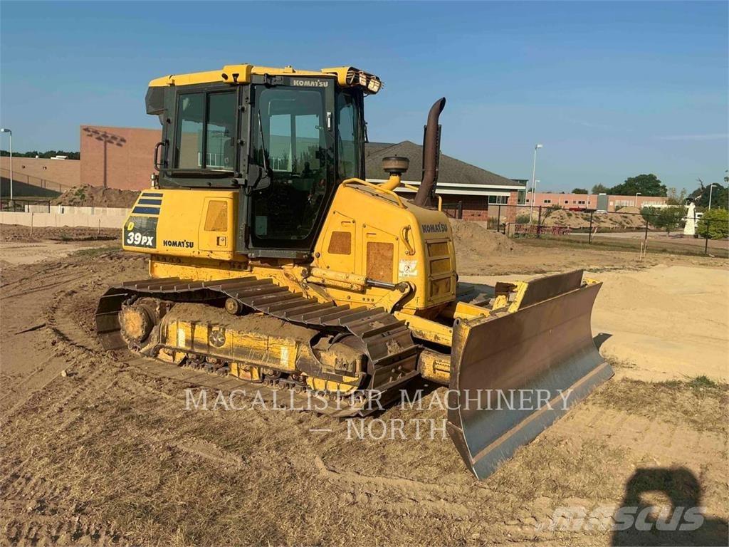 Komatsu D39PX-23 Bulldozer på larvebånd