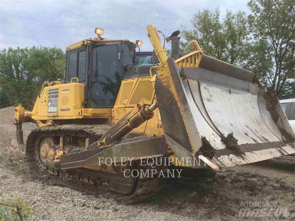 Komatsu D85EXI Bulldozer på larvebånd