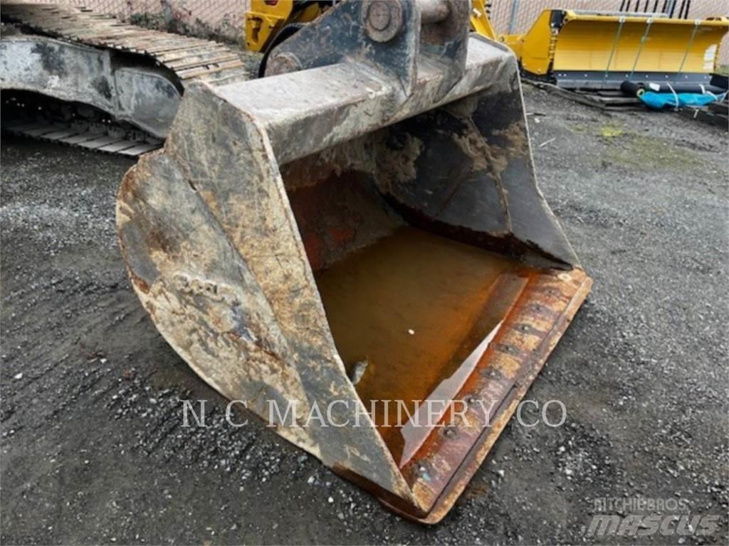 Komatsu PC210LCI-1 Gravemaskiner på larvebånd