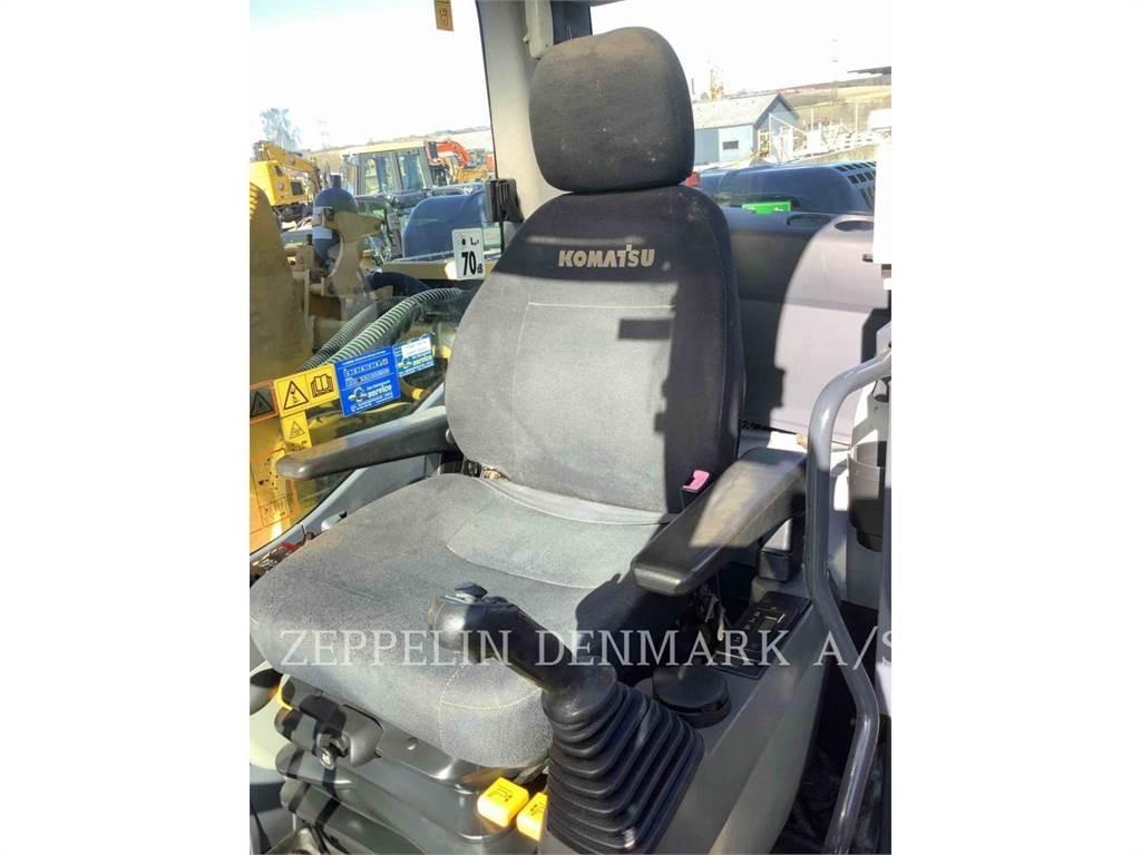 Komatsu PC240 Gravemaskiner på larvebånd