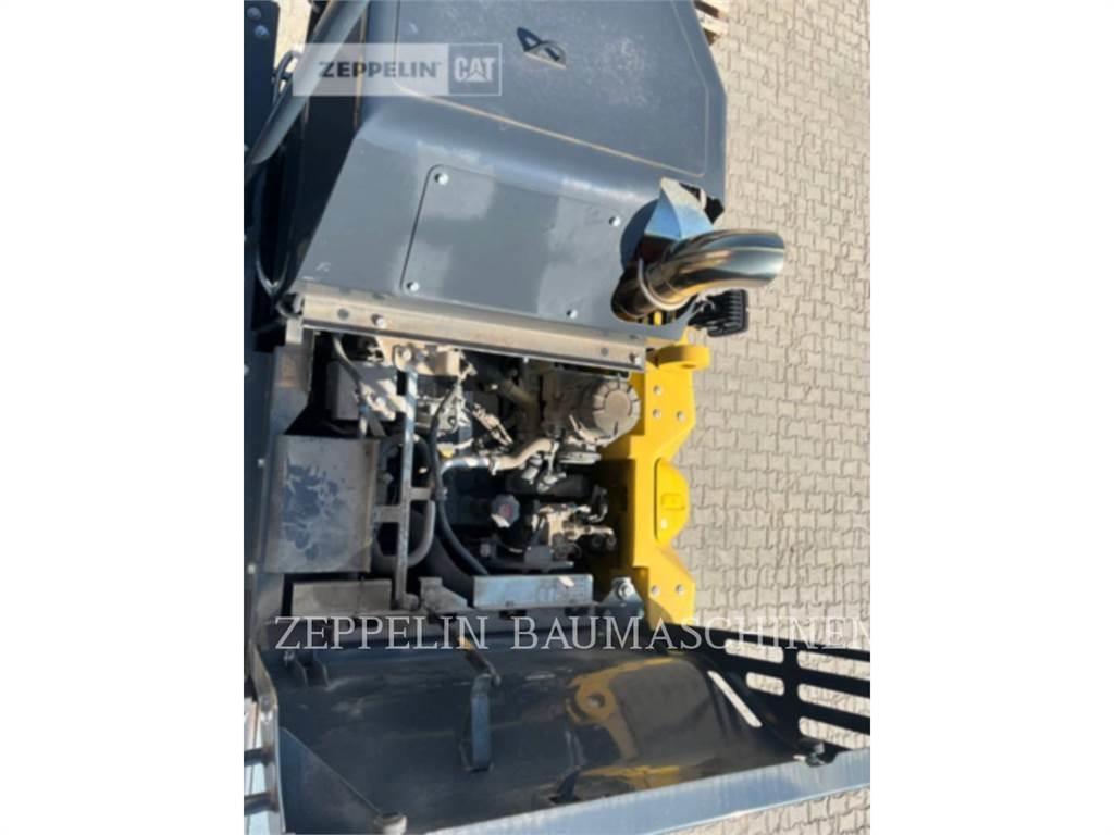 Komatsu PW148-11 Gravemaskiner på hjul