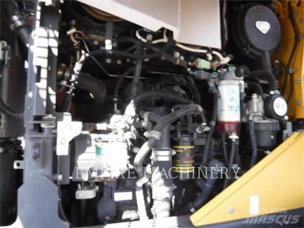 Komatsu WA270-8 Læssemaskiner på hjul
