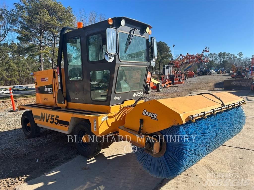 LeeBoy NV55 BROOM Fejemaskiner