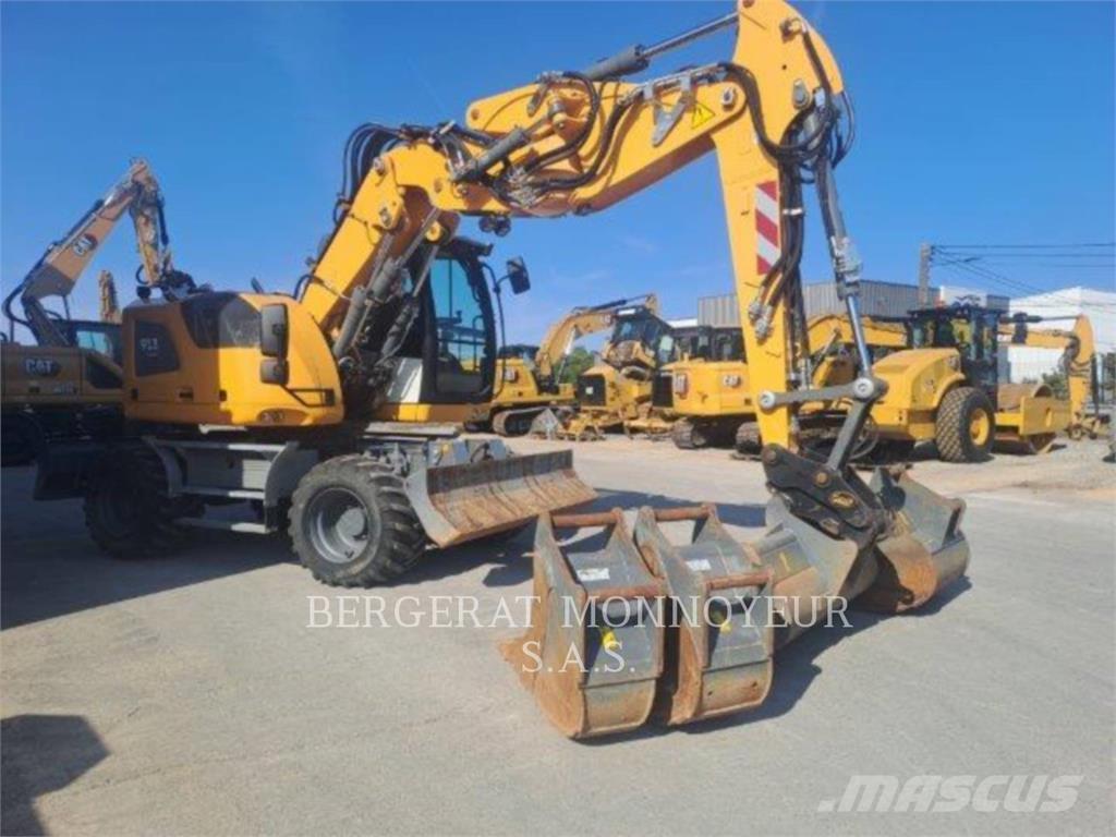Liebherr A913 Gravemaskiner på hjul