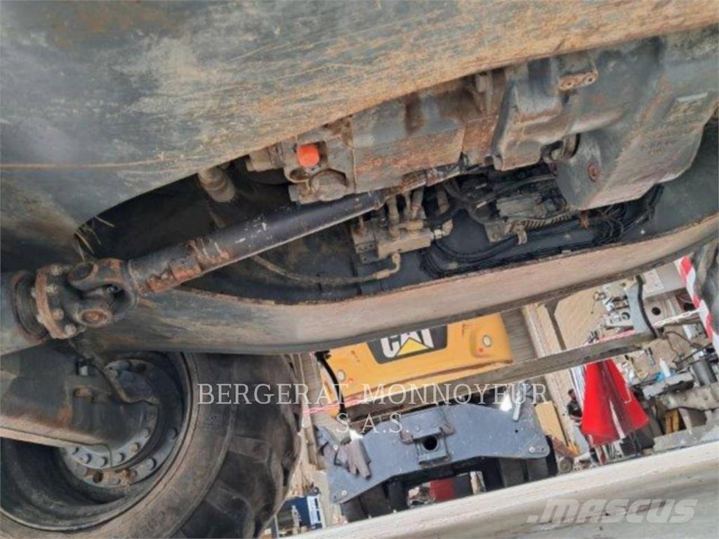 Liebherr A914 Gravemaskiner på hjul