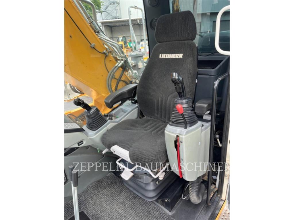 Liebherr R926 Gravemaskiner på larvebånd