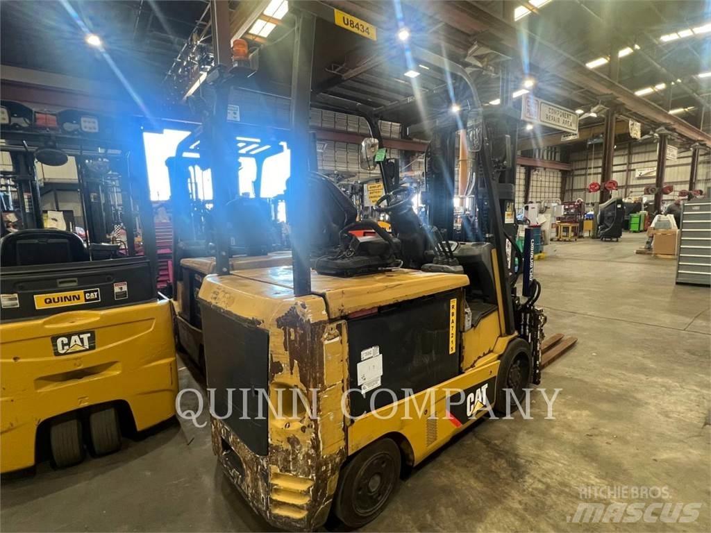 MCFA EC30N2-AC Gaffeltrucks - andre