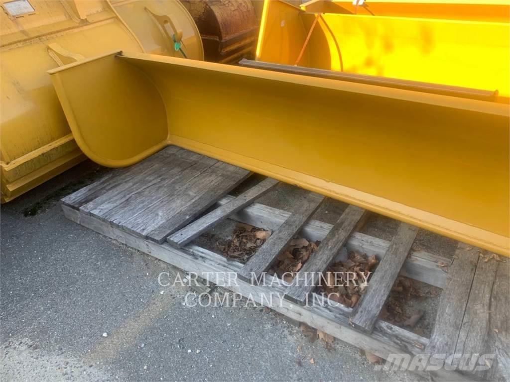 Protec SNOW TURF PUSHER Sneslynger