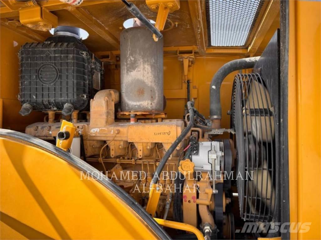 SEM MACHINERY SEM660D Læssemaskiner på hjul