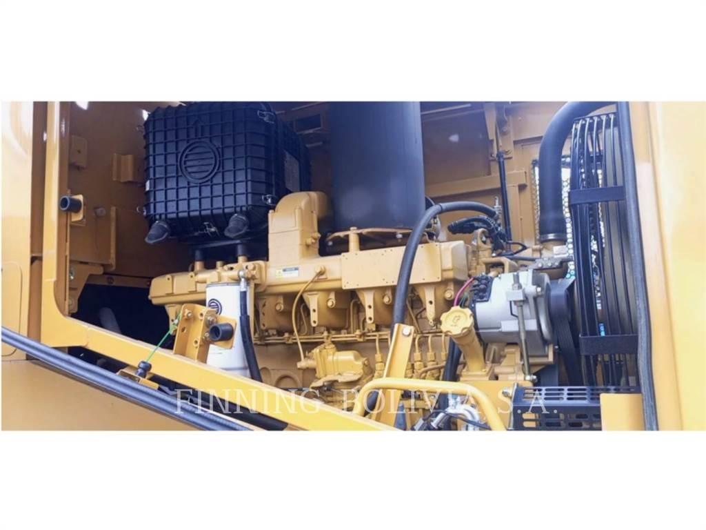SEM MACHINERY SEM668D Læssemaskiner på hjul
