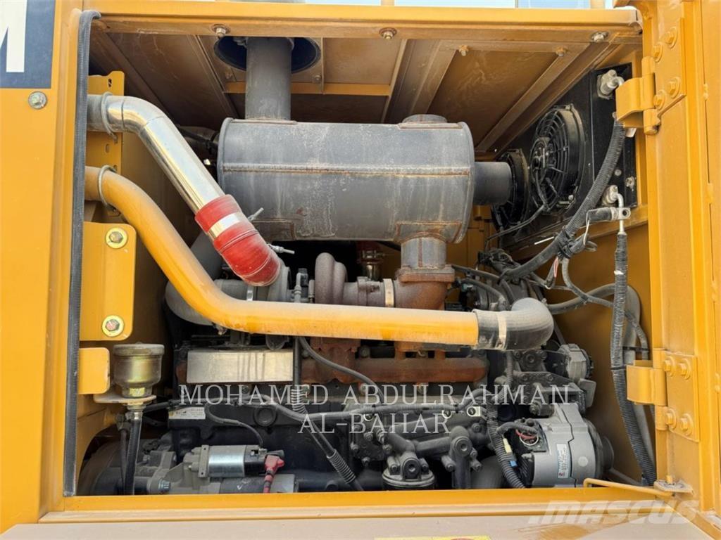 SEM MACHINERY SEM921 Vejhøvle / Gradere