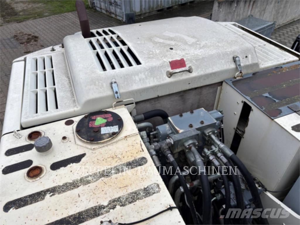 Terex TC225LC Gravemaskiner på larvebånd