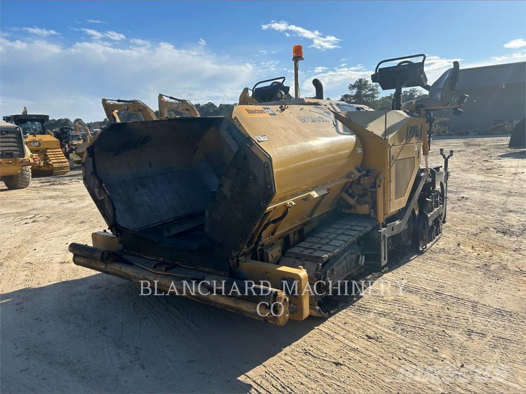 Weiler P385C Asfaltudlæggere