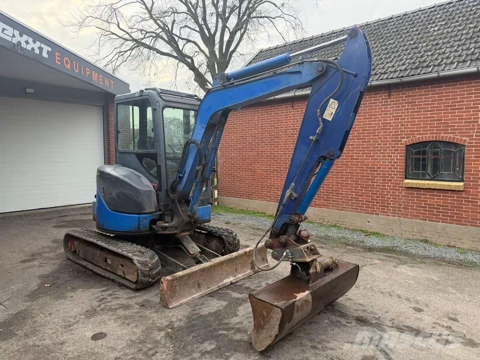 Hitachi ZX 35 U-2 Minigravemaskiner