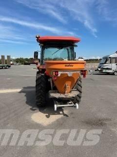 Kubota L2-452 Kompakte traktorer