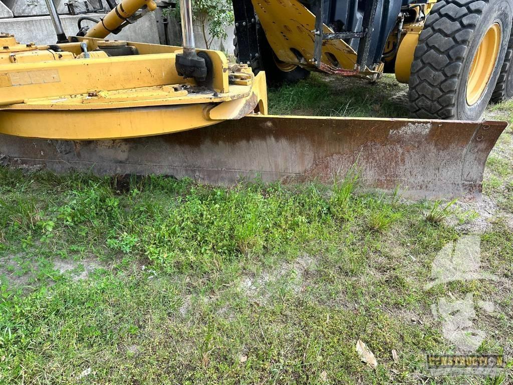 CAT 12 M Vejhøvle / Gradere