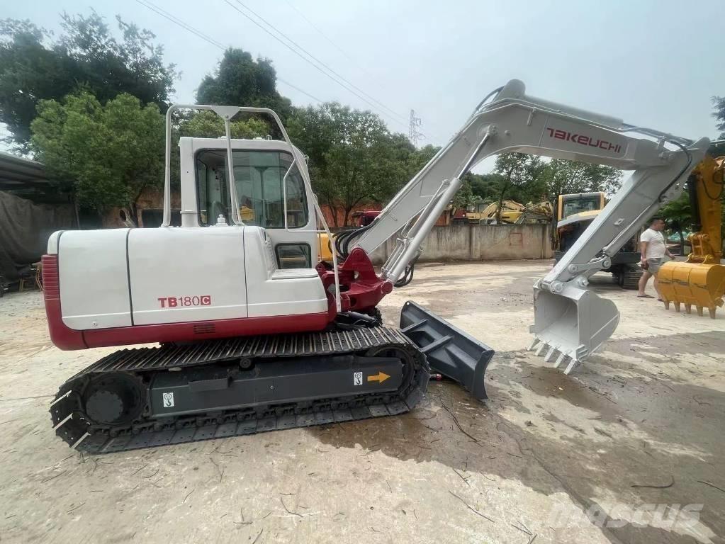 Takeuchi TB180C Gravemaskiner på larvebånd
