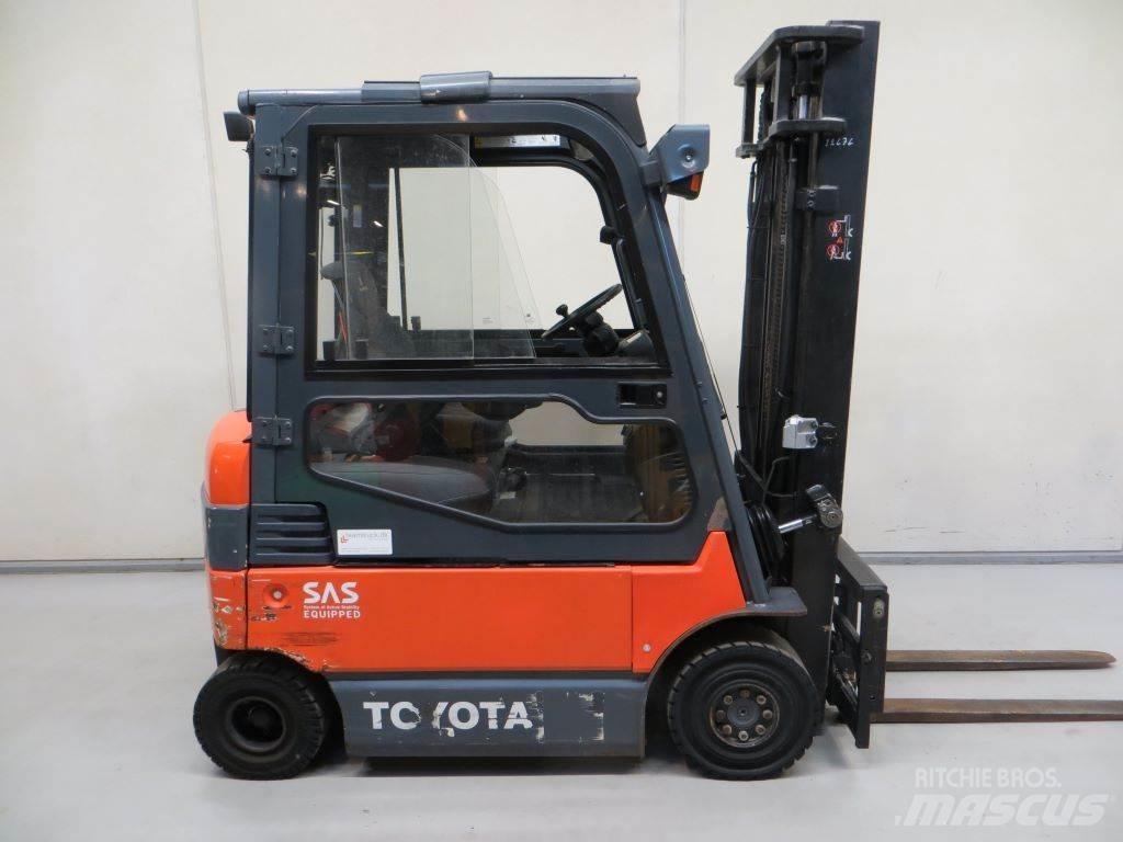 Toyota 7FBMF20 El gaffeltrucks