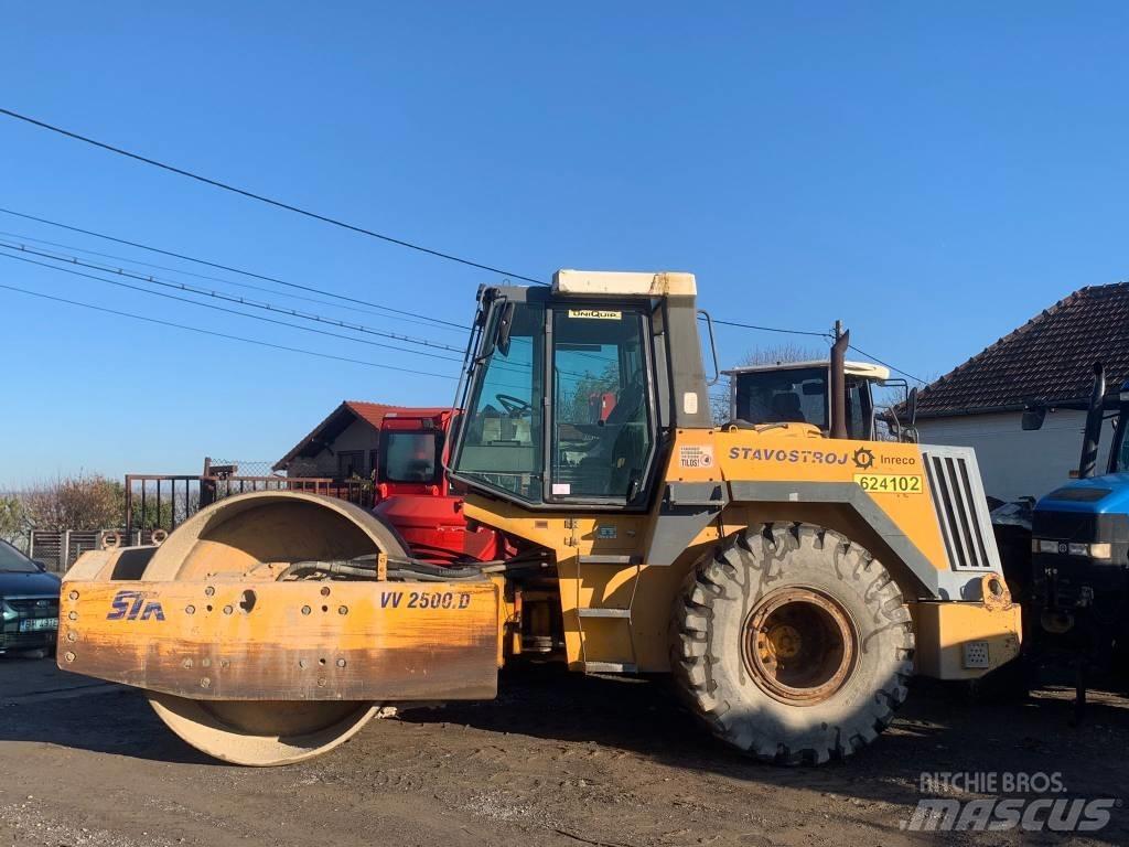 Stavostroj VV 2500D Enkelt tromle