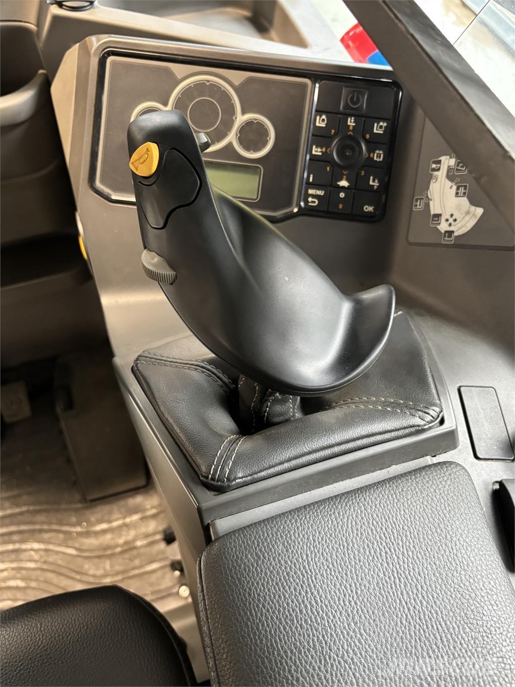 Atlet UHD200 Reachtruck