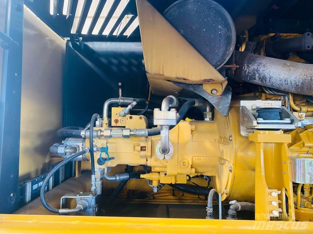 CAT M 318 D Gravemaskiner på hjul