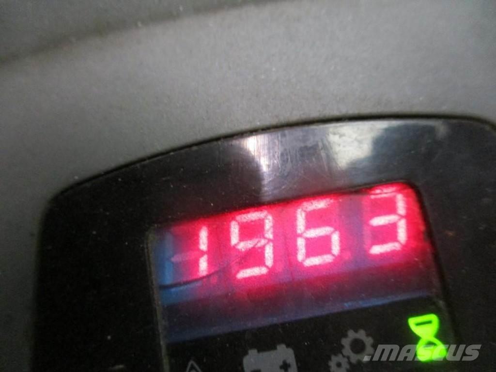 BT LPE 200 El-palleløftere med platform