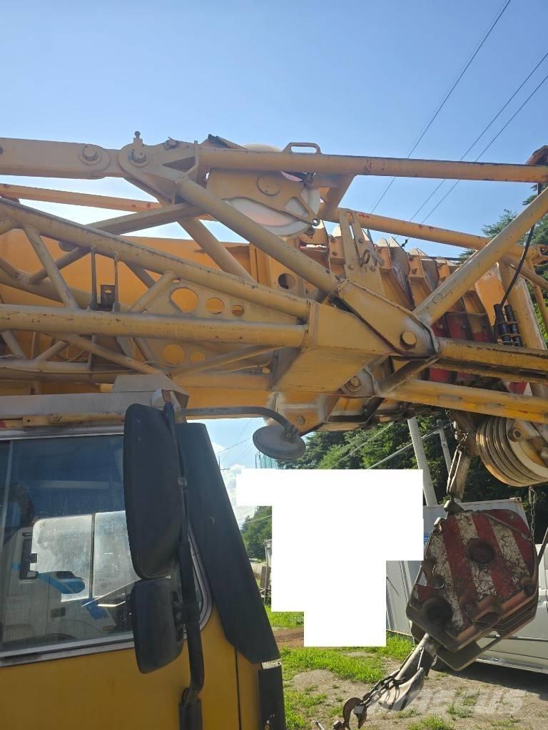 Liebherr LTM 1090 Kraner til alt terræn