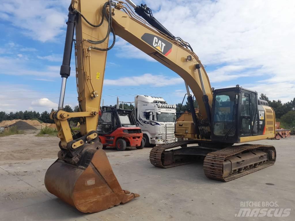 CAT 326 F Gravemaskiner på larvebånd