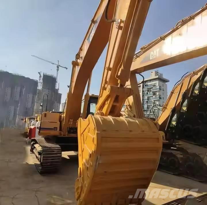 CAT 325 B Gravemaskiner på larvebånd