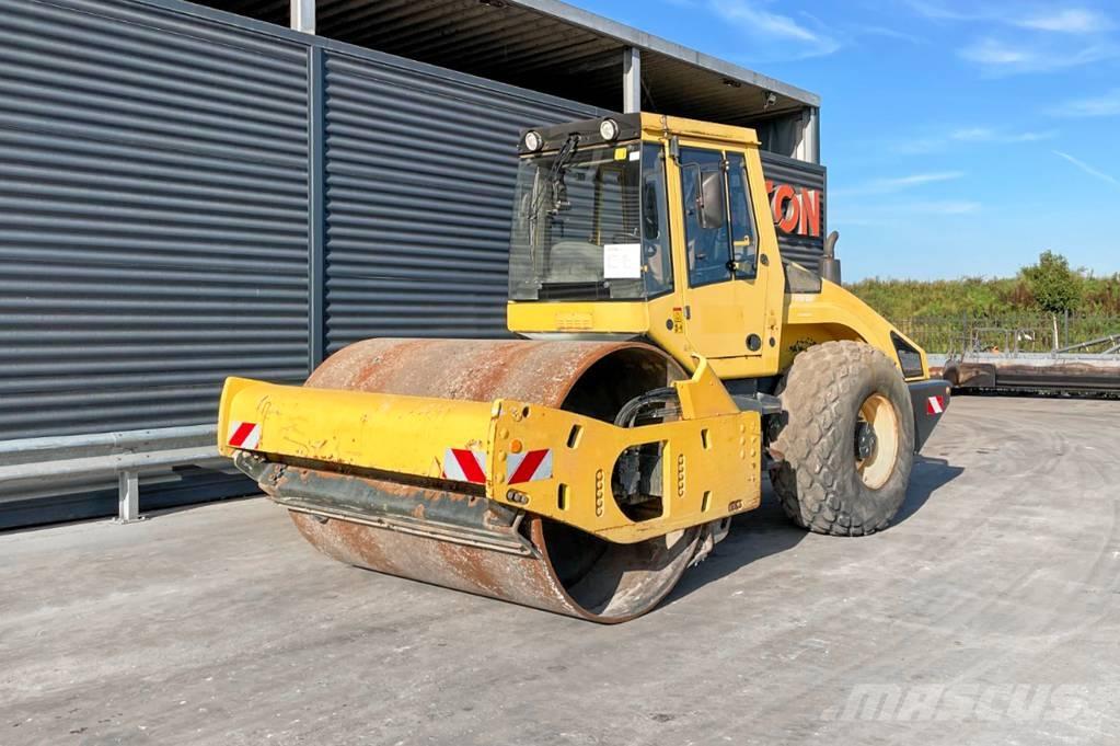 Bomag BW 213 DH-4 Enkelt tromle