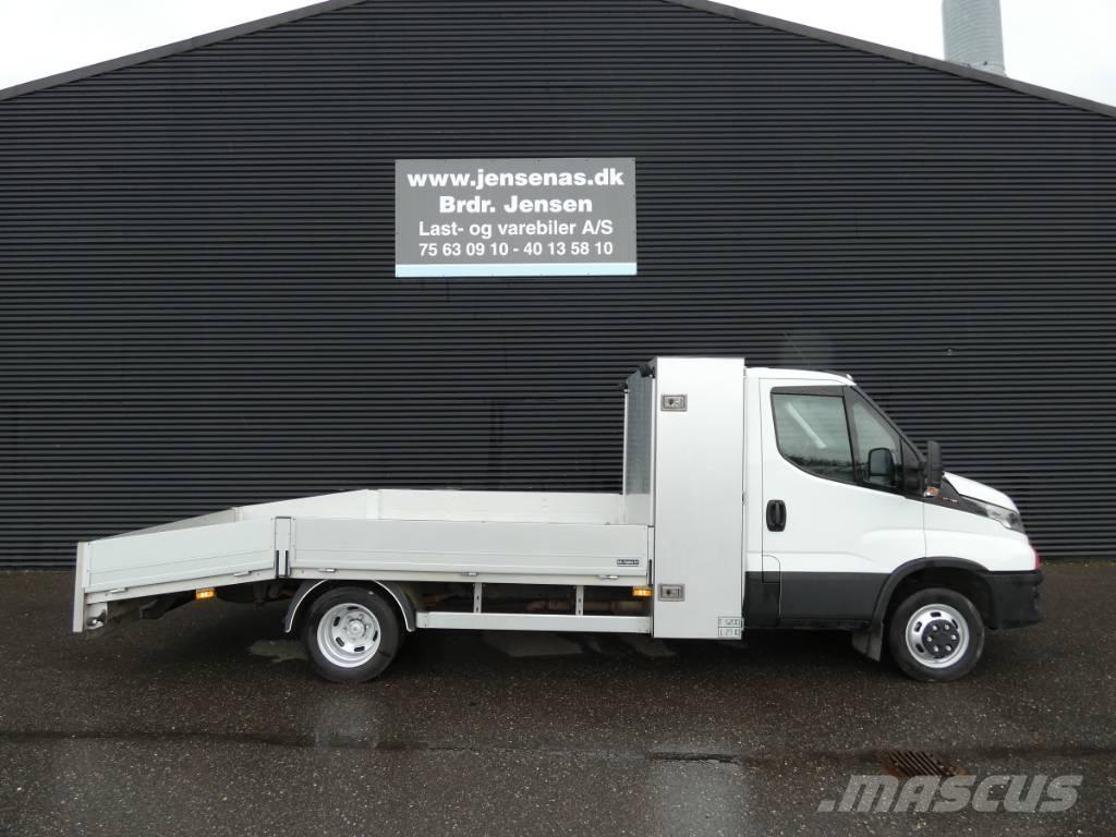 Iveco 50C 18 Autotransportere / Knæklad