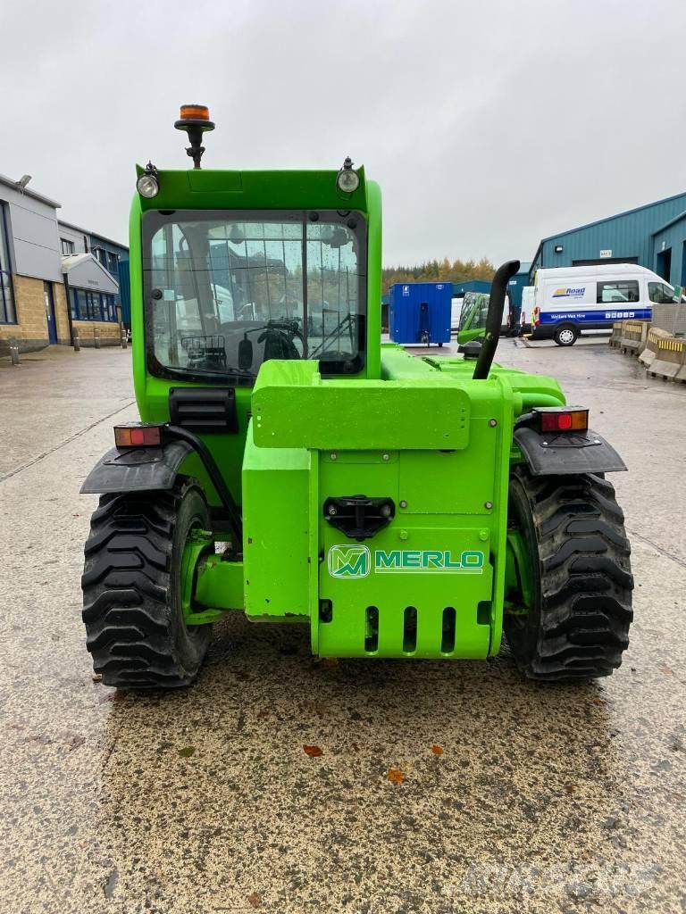 Merlo P 25.6 Teleskoplæssere