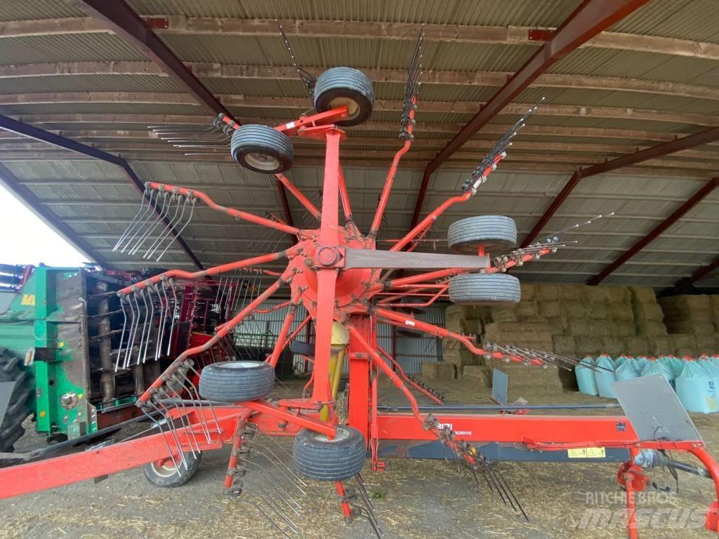 Kuhn GA 8121 Hømaskiner