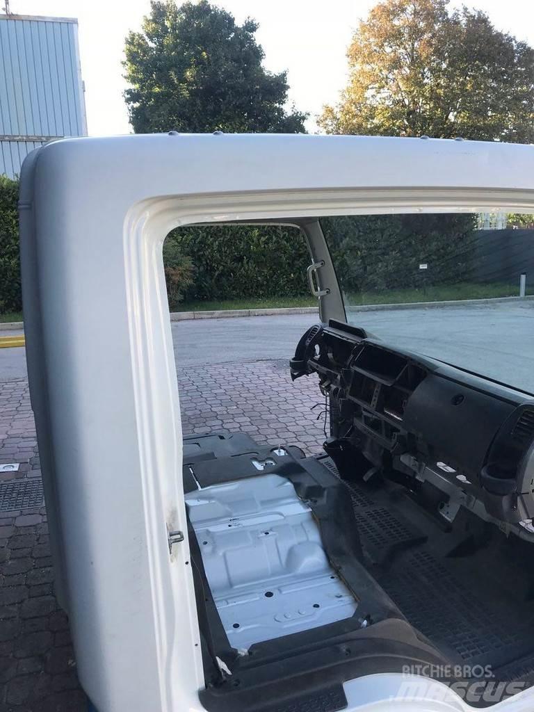 Renault Maxity Kabiner og interiør