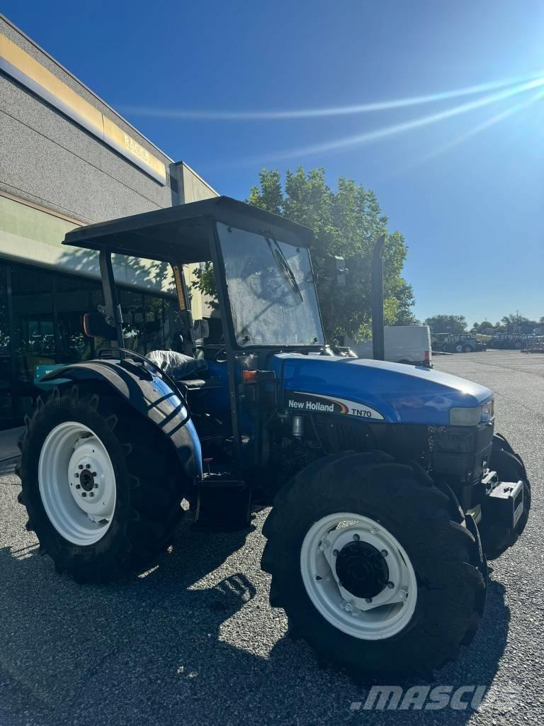 New Holland TN 70 Traktorer