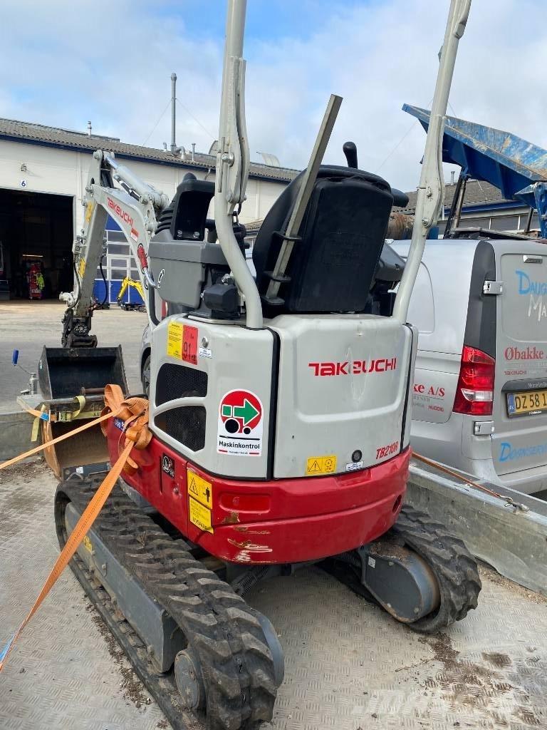 Takeuchi TB 210 Minigravemaskiner
