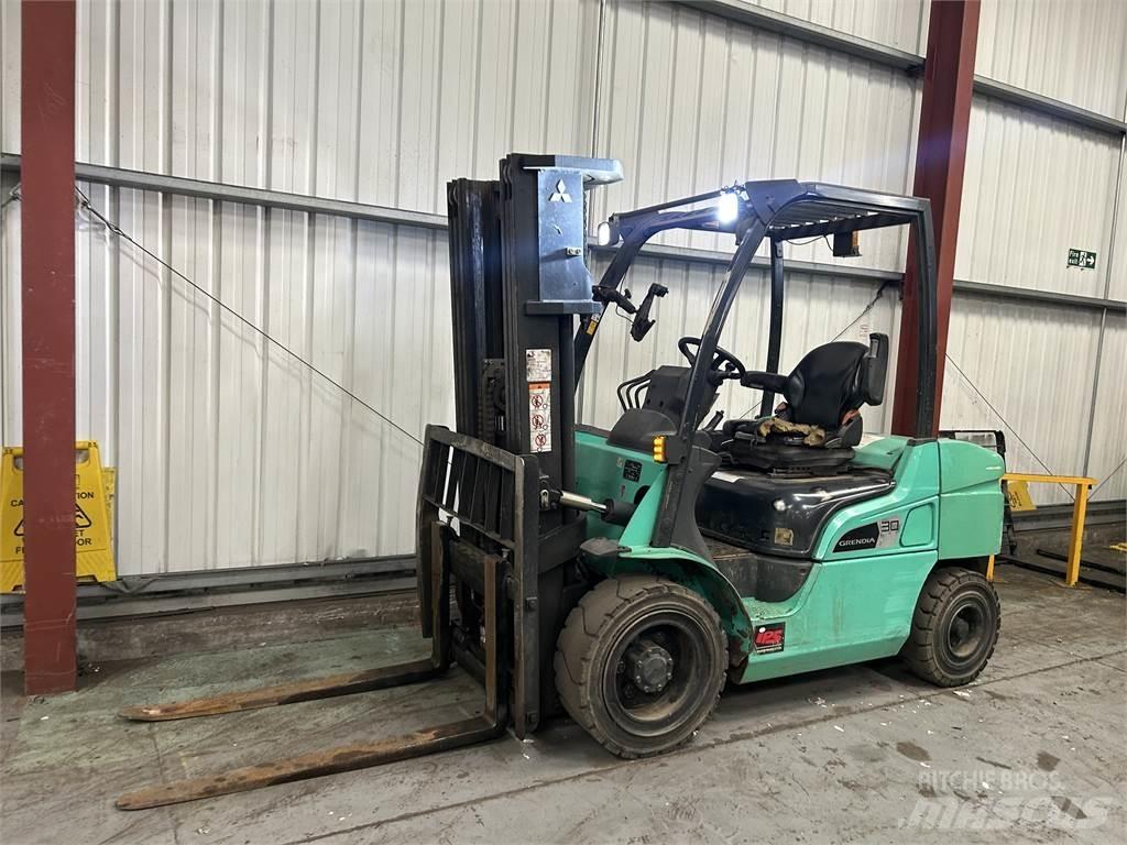Mitsubishi FD30NT Diesel gaffeltrucks