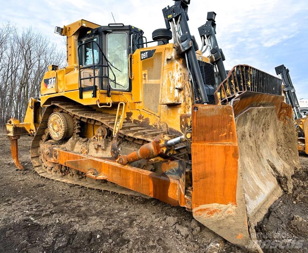 CAT D 9 T Bulldozer på larvebånd