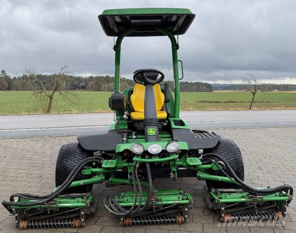 John Deere 8700 A Fairway klippere
