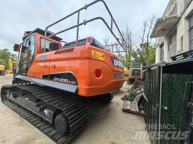 Doosan DX 300 LC Gravemaskiner på larvebånd