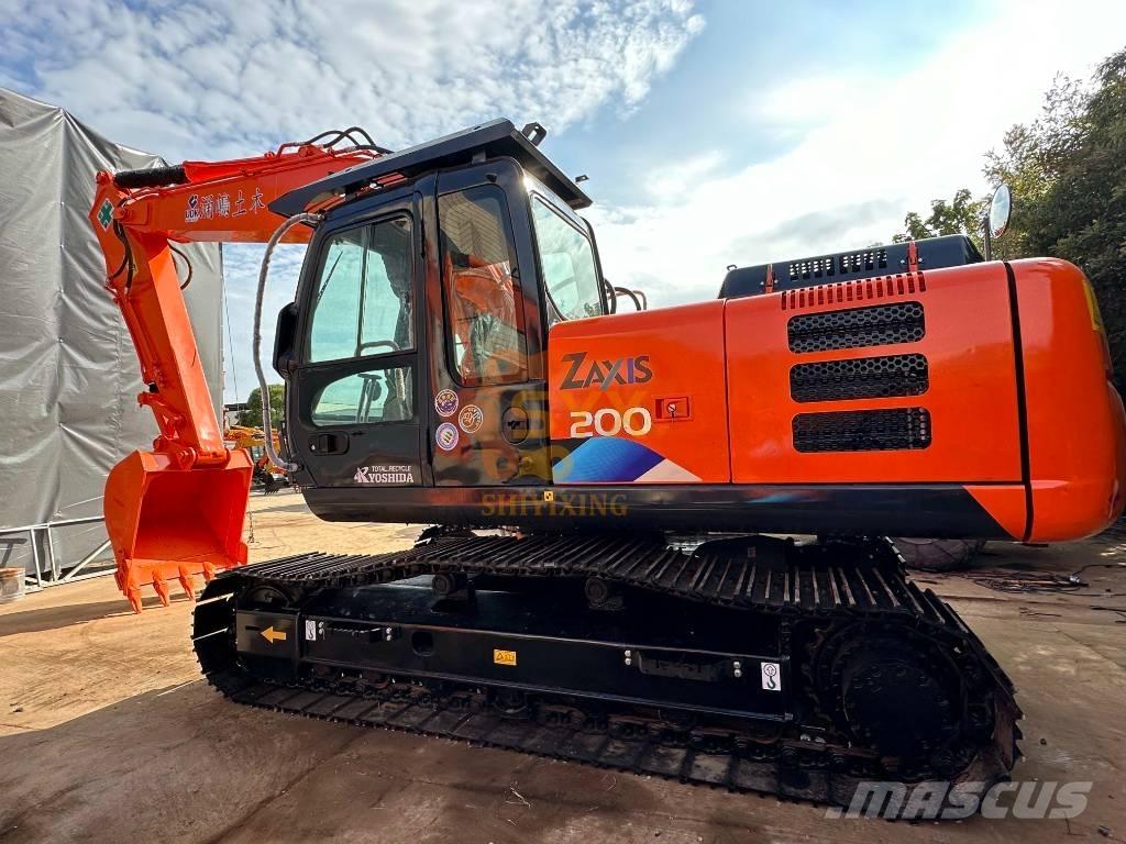 Hitachi EX 200 Gravemaskiner på larvebånd