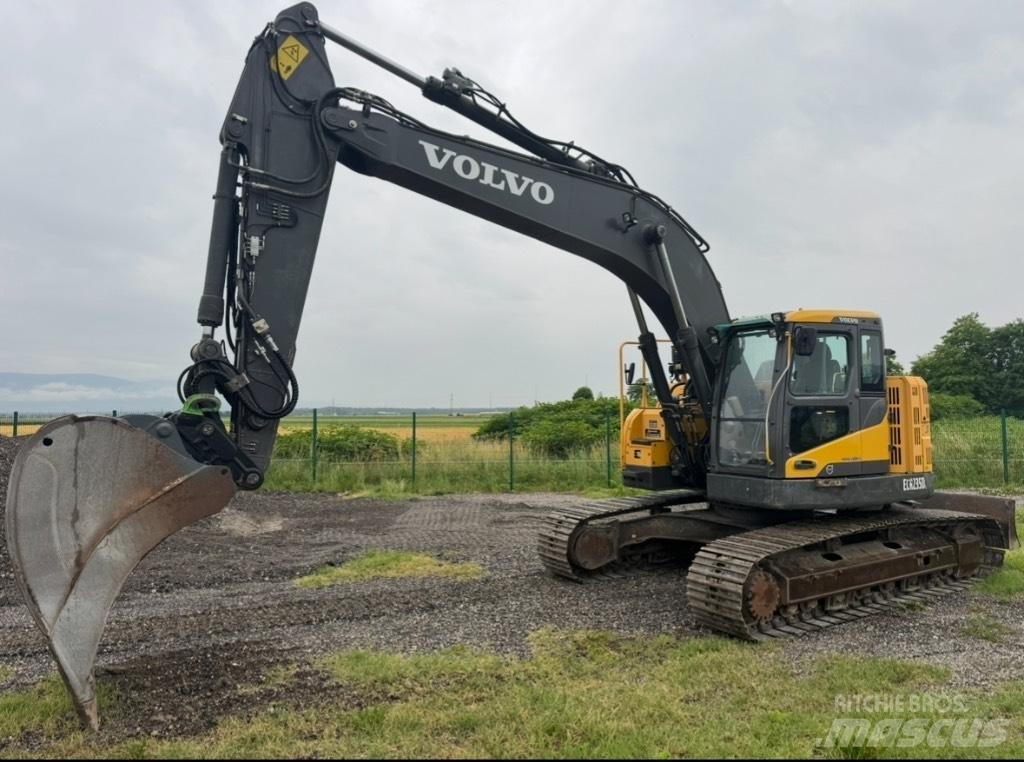 Volvo ECR235DL Gravemaskiner på larvebånd