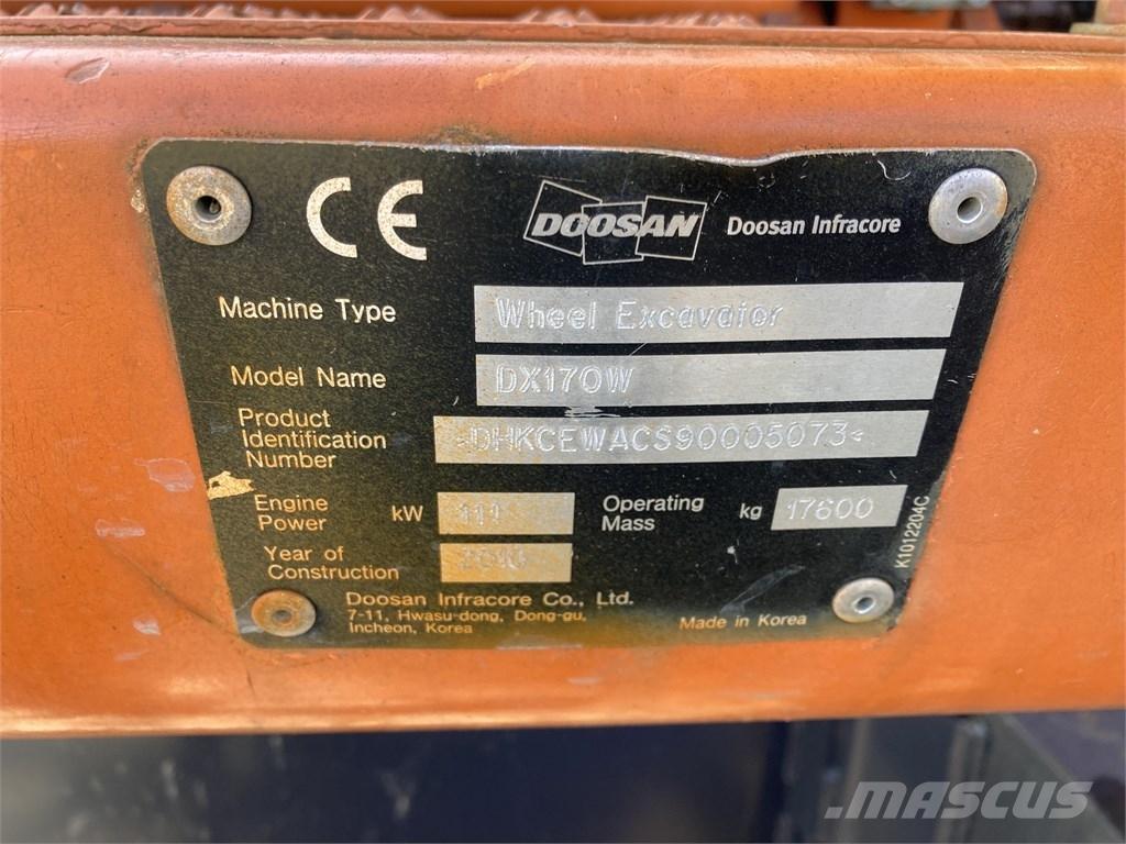 Doosan DX 170 W Gravemaskiner på hjul