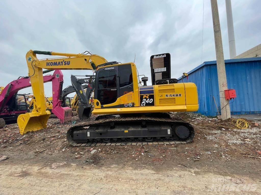 Komatsu PC 240 Gravemaskiner på larvebånd