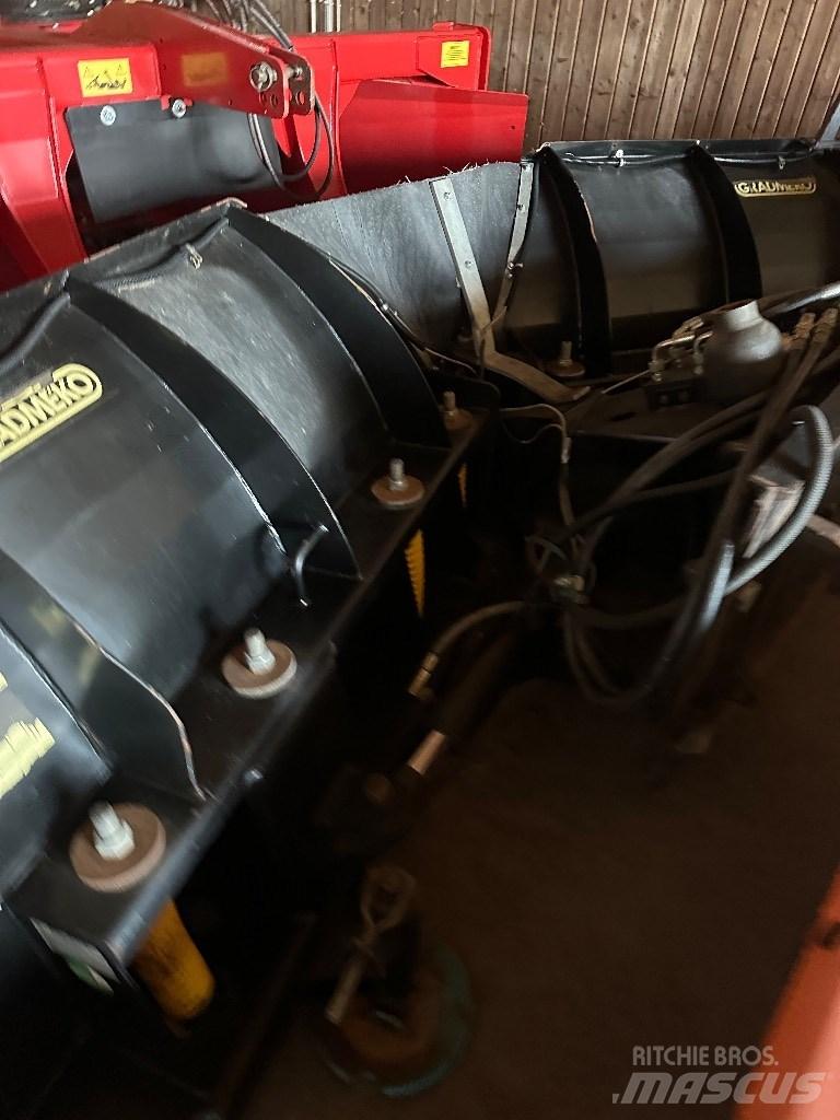 Gradmeko 320 v Sneskovle og -plove