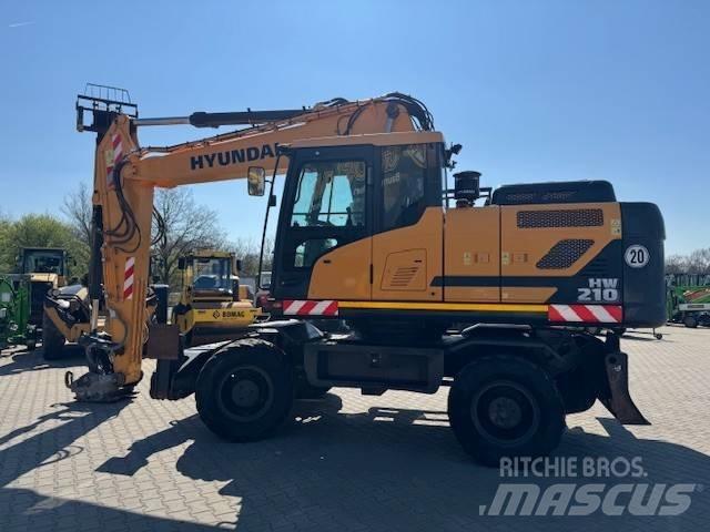 Hyundai HW 210 Gravemaskiner på hjul