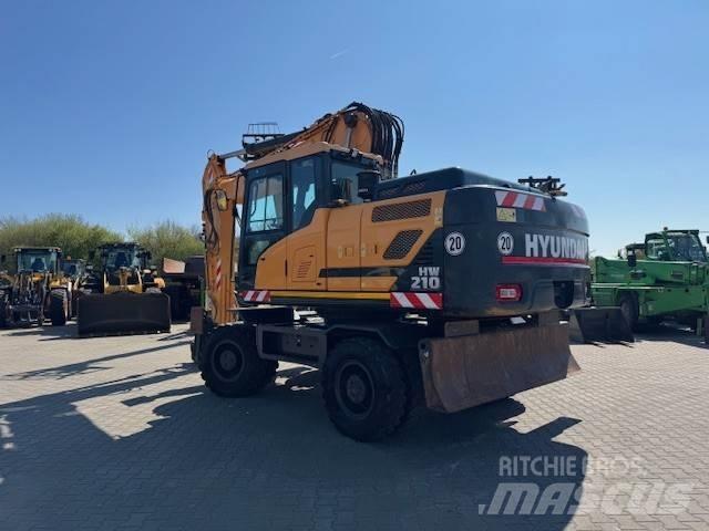 Hyundai HW 210 Gravemaskiner på hjul