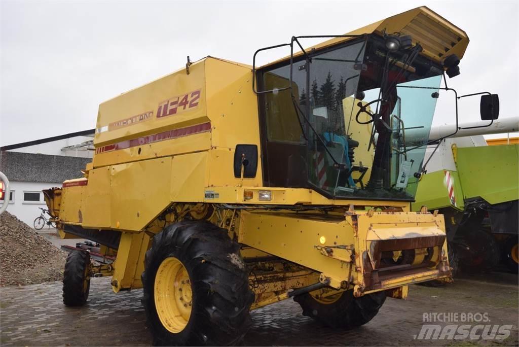 New Holland TF 42 Mejetærskere